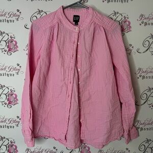 GAP button down Pink Shirt dress shirt style light weight flowy